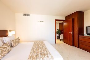 Theartemis Palace