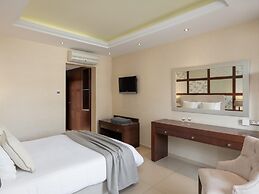 Theartemis Palace