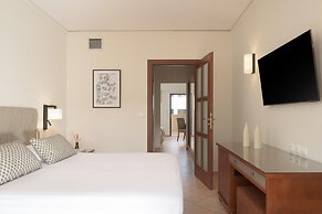 Theartemis Palace