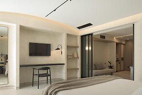 Theartemis Palace