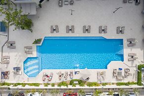 Theartemis Palace