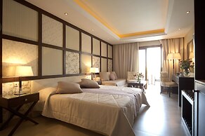 Theartemis Palace