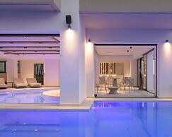 Theartemis Palace