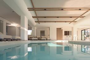 Theartemis Palace