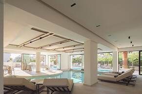 Theartemis Palace