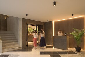 Theartemis Palace