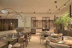 Theartemis Palace