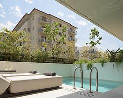 Theartemis Palace
