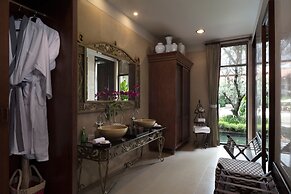 Anantara Angkor Resort