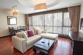 Bandara Silom Suites