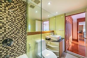 Bandara Silom Suites