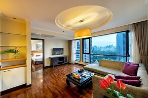 Bandara Silom Suites