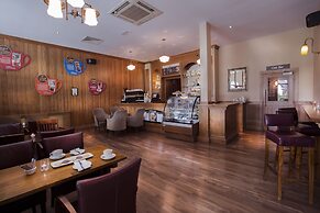 Westgrove Hotel