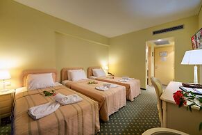 Angelika Pallas Hotel