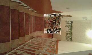 Ani Hotel