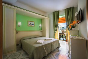 Hotel Rivamare