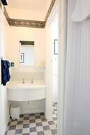 Queens Park Motels