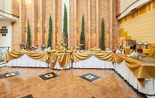 Hotel Embassy Park