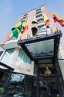 Hotel Embassy Park