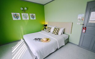 Thipurai city hotel