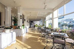 Sentrim Castle Royal Hotel