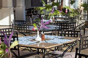 Sentrim Castle Royal Hotel