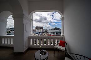 Sentrim Castle Royal Hotel