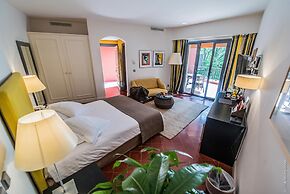 Hotel Spa & Restaurant Cantemerle