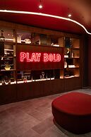 Radisson RED London Twickenham