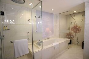 Intercontinental Dalian by IHG