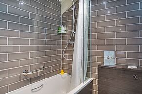 The George Hotel, Amesbury, Wiltshire