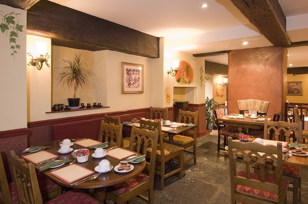 George & Pilgrims Hotel