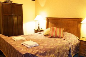 George & Pilgrims Hotel