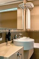 TIME Oak Hotel & Suites