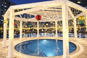 TIME Oak Hotel & Suites
