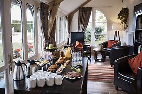 Le Fleuray Hotel & Restaurant