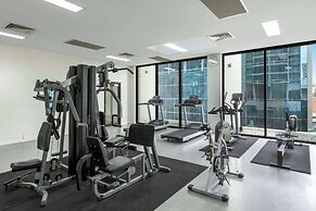 Oaks Brisbane River City Suites