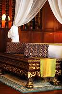 Empress Angkor Resort & Spa