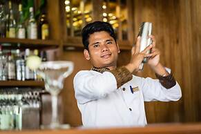 Empress Angkor Resort & Spa
