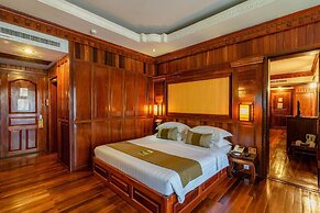 Empress Angkor Resort & Spa