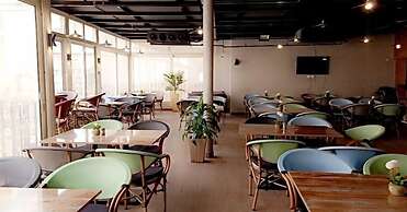 Pharaohs Hotel