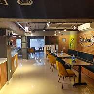 Pharaohs Hotel