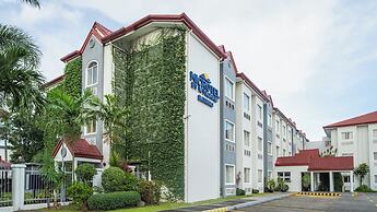 Microtel by Wyndham Batangas