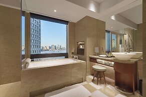 Maxx by Steigenberger on the Bund