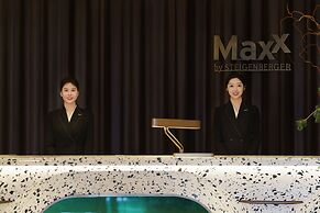Maxx by Steigenberger on the Bund