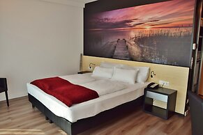 Pannonia Tower Hotel Parndorf