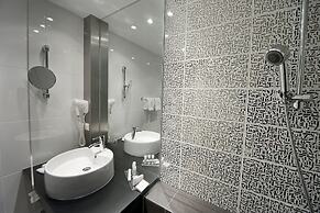 Pannonia Tower Hotel Parndorf
