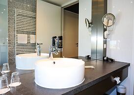 Pannonia Tower Hotel Parndorf