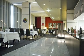 Pannonia Tower Hotel Parndorf