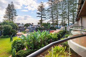 Beach Hotel Resort